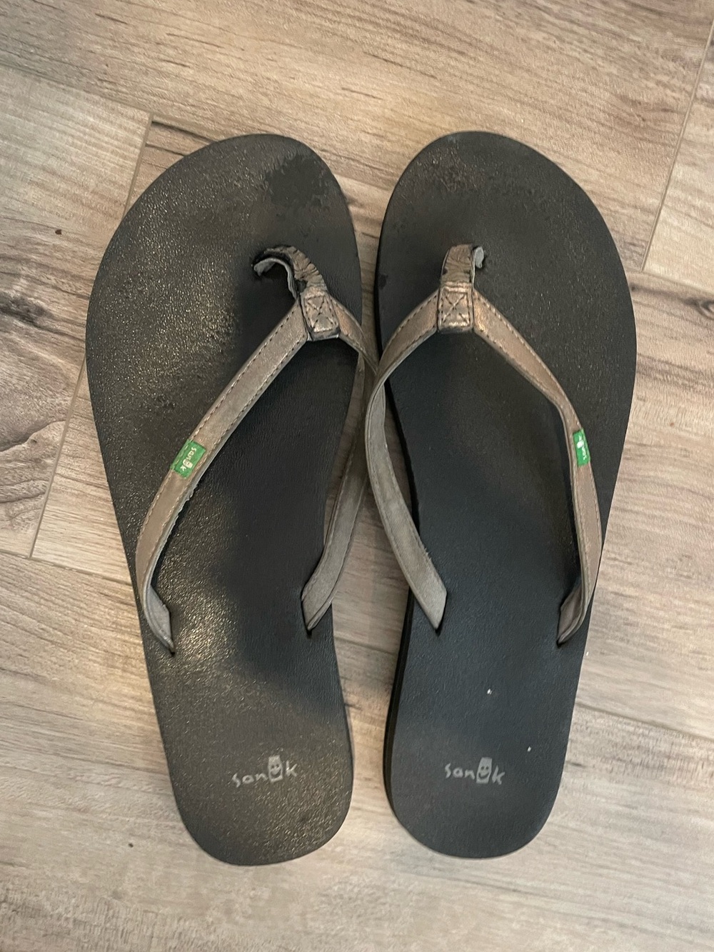 Sanuk Flip Flops